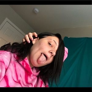 Meet your Posher, Renata